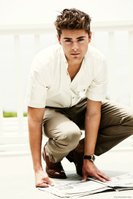 photo 7 in Zac Efron gallery [id281981] 2010-08-27 00:00:00