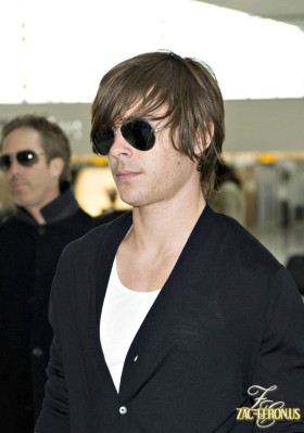 photo 10 in Zac Efron gallery [id147771] 2009-04-17 00:00:00