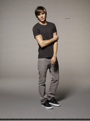 Zac Efron pic #134250