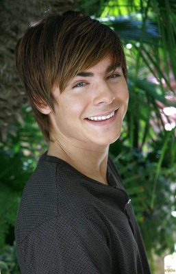photo 26 in Zac Efron gallery [id192995] 2009-11-03 00:00:00