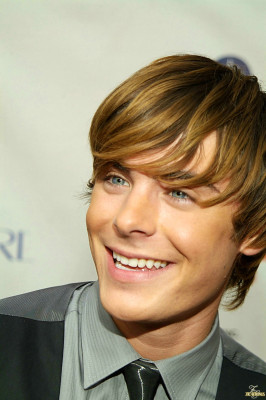 photo 10 in Zac Efron gallery [id134607] 2009-02-20 00:00:00