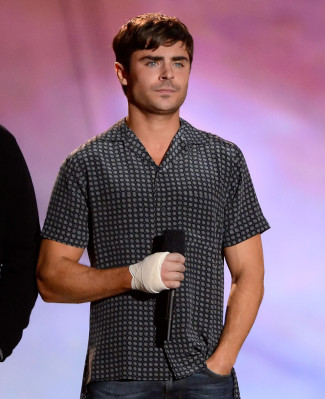 photo 8 in Zac Efron gallery [id630943] 2013-09-10 00:00:00