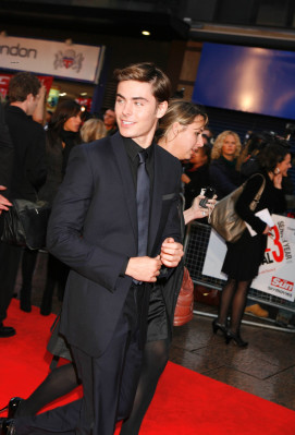 Zac Efron pic #136797
