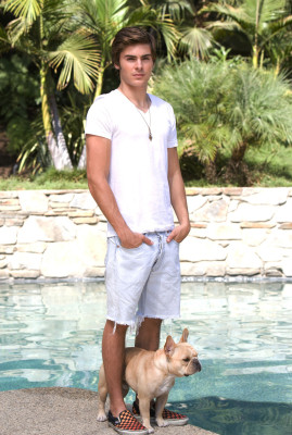 photo 11 in Zac Efron gallery [id557788] 2012-11-30 00:00:00