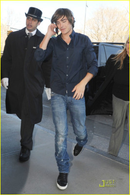Zac Efron pic #147458