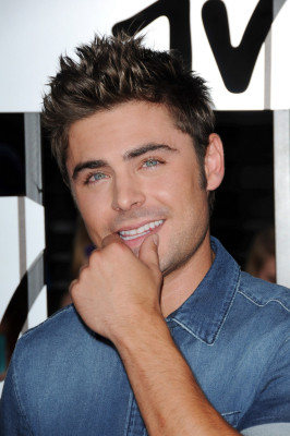 Zac Efron pic #691690