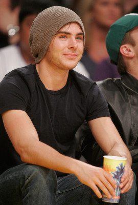 Zac Efron pic #137850