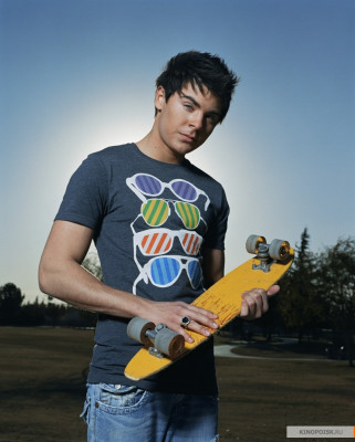 photo 8 in Zac Efron gallery [id130082] 2009-01-28 00:00:00