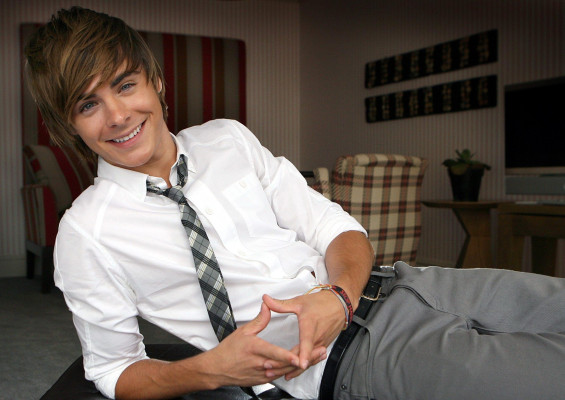 photo 17 in Zac Efron gallery [id128405] 2009-01-19 00:00:00