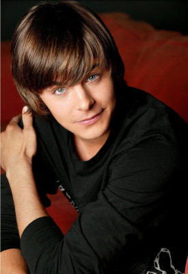 Zac Efron pic #552417