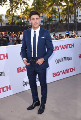 Zac Efron pic #933094
