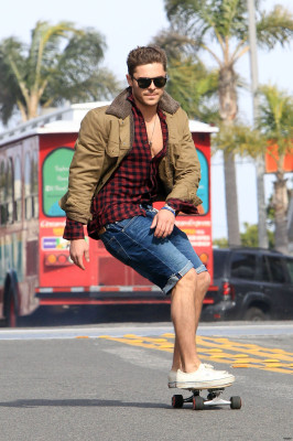 Zac Efron pic #643466