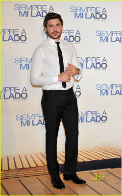 Zac Efron pic #287456