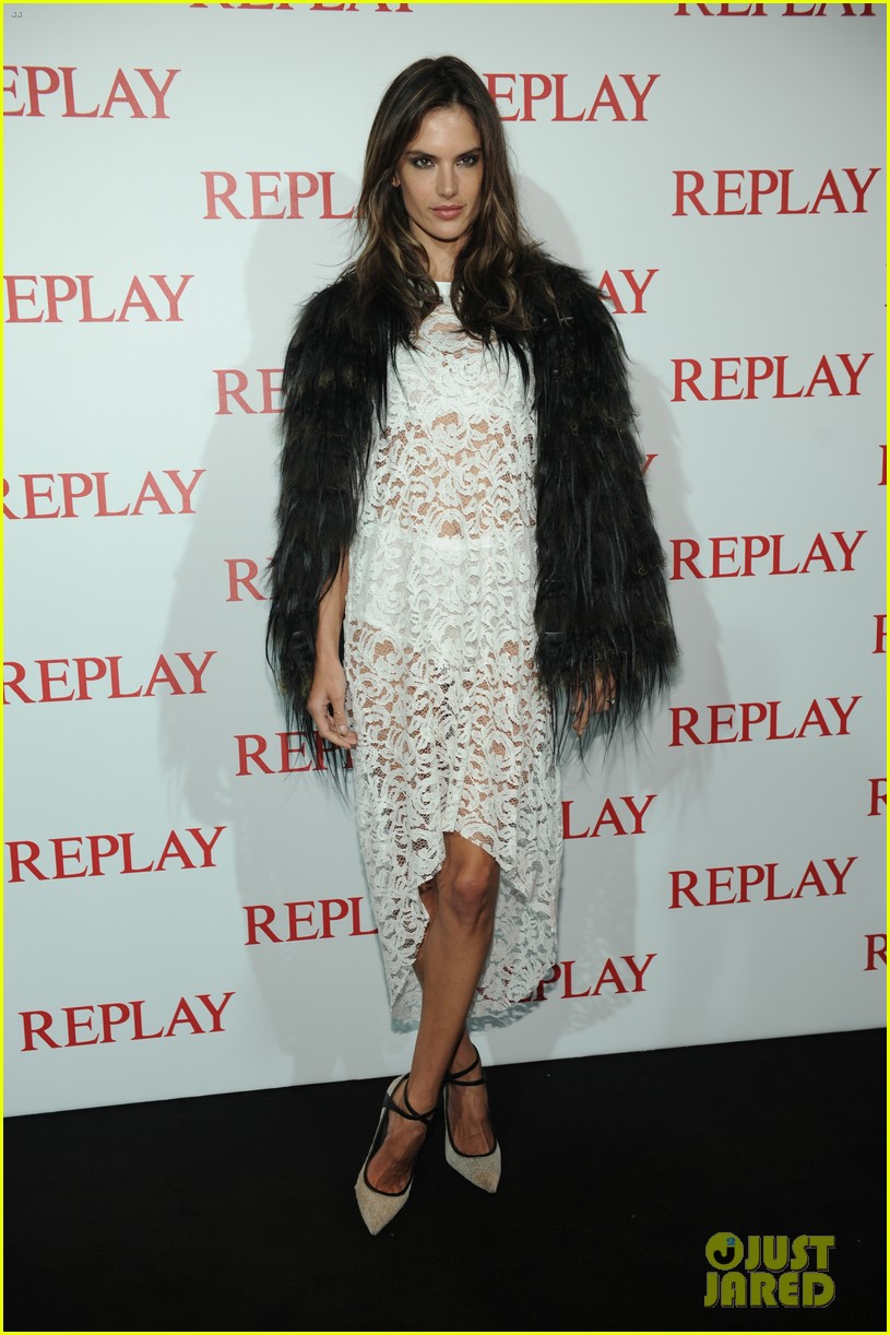 Alessandra Ambrosio, photo #730647