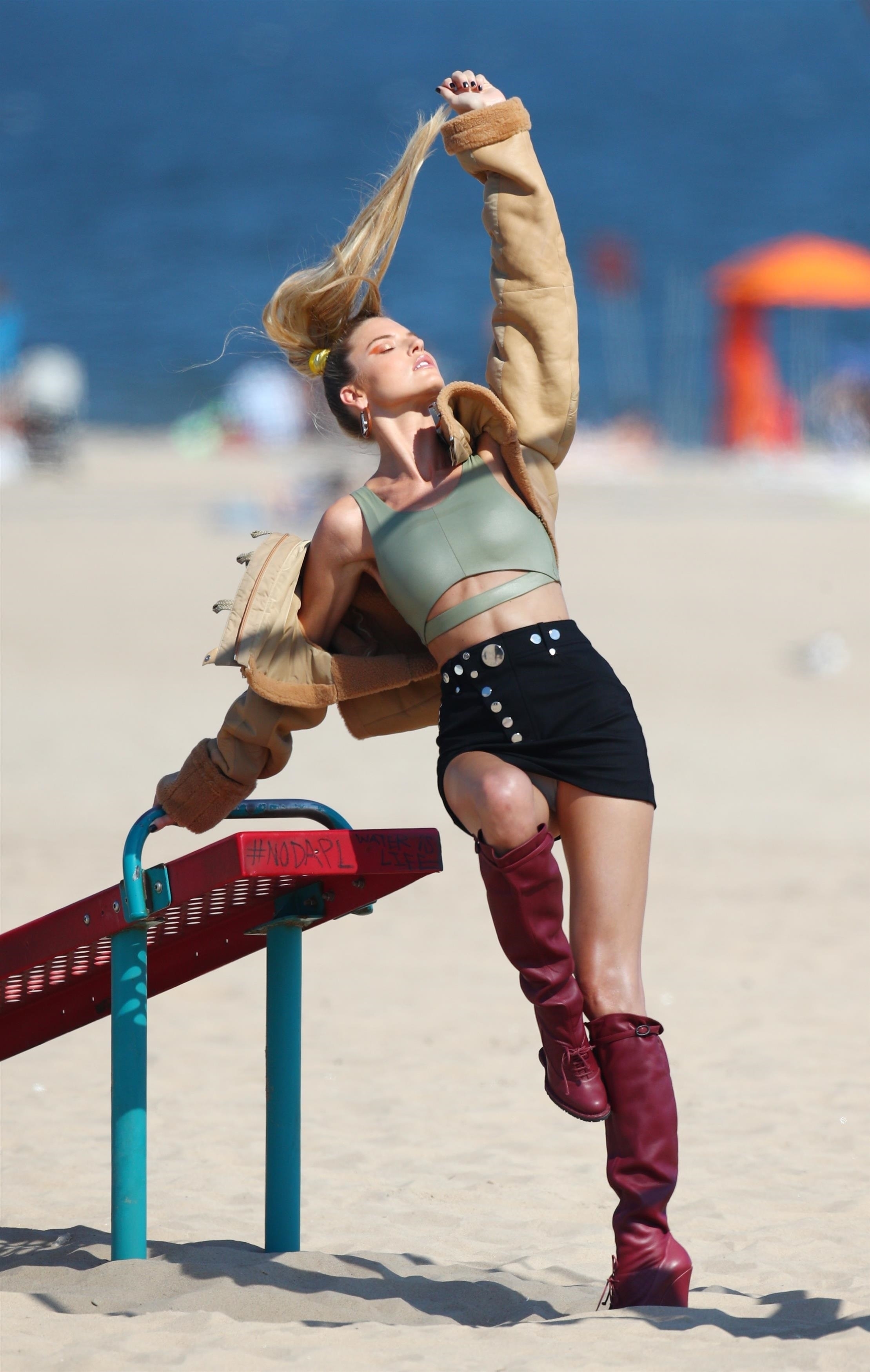 Martha Hunt, photo #952671