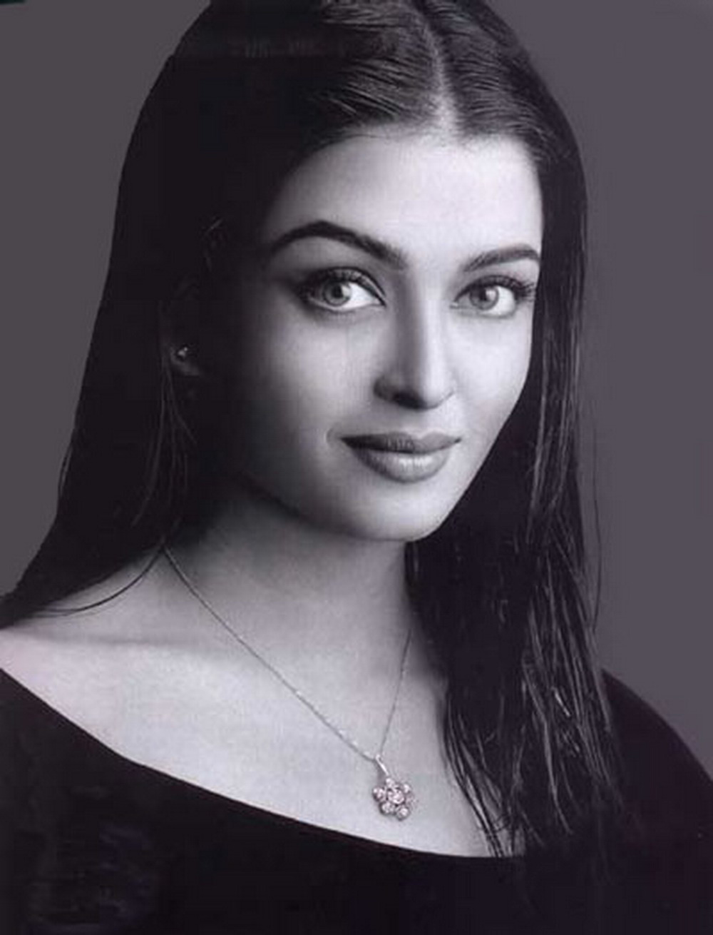 Aishwarya Rai photo 270 of 1152 pics, wallpaper - photo #170080 - ThePlace2