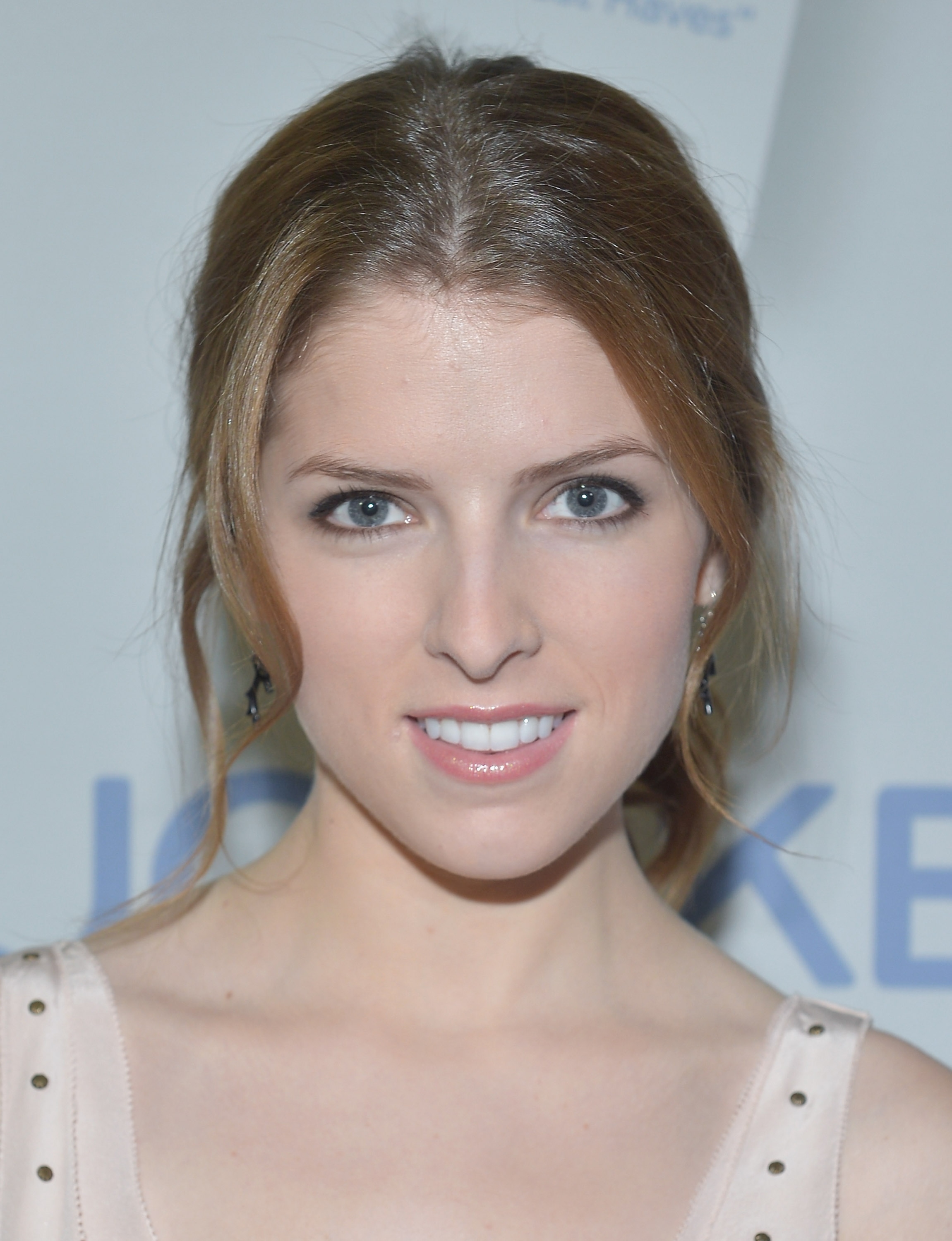 Anna Kendrick Fake