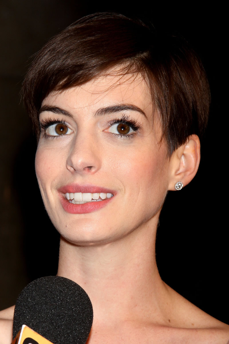 Anne Hathaway photo 1005 of 2350 pics, wallpaper - photo #562050 ...