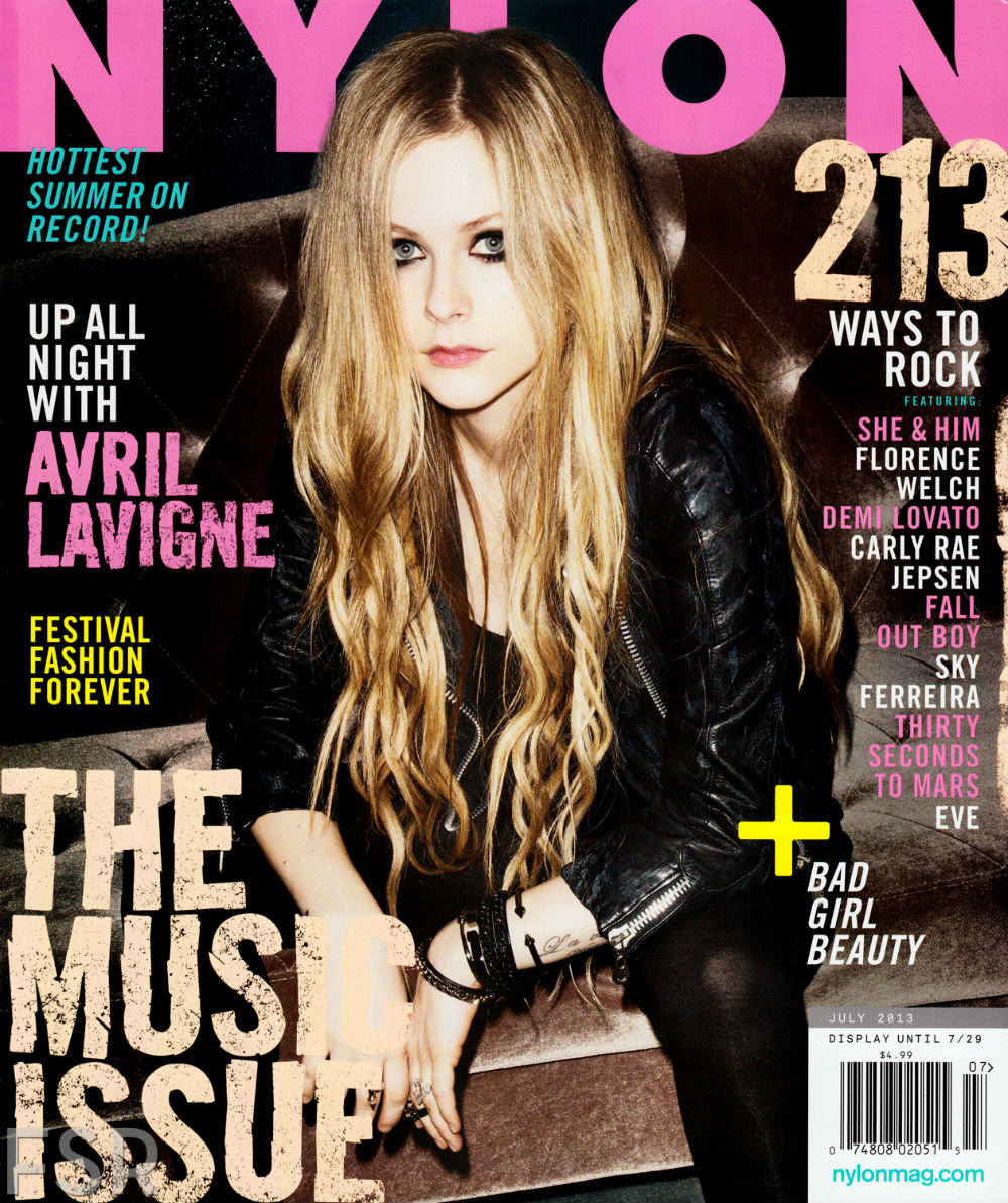 Avril Lavigne nylon