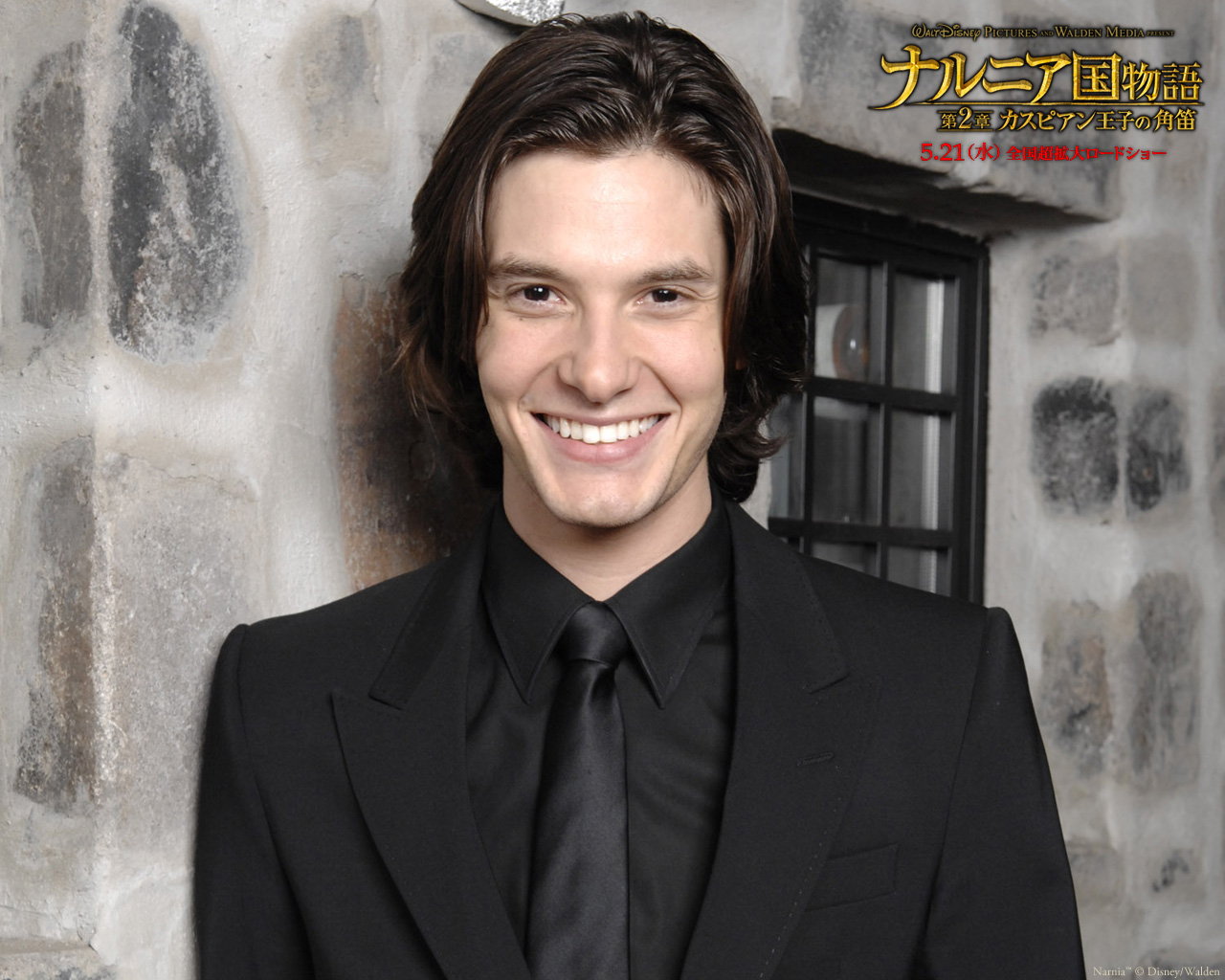 http://www.theplace2.ru/archive/ben_barnes/img/26390_1280x1024.jpg