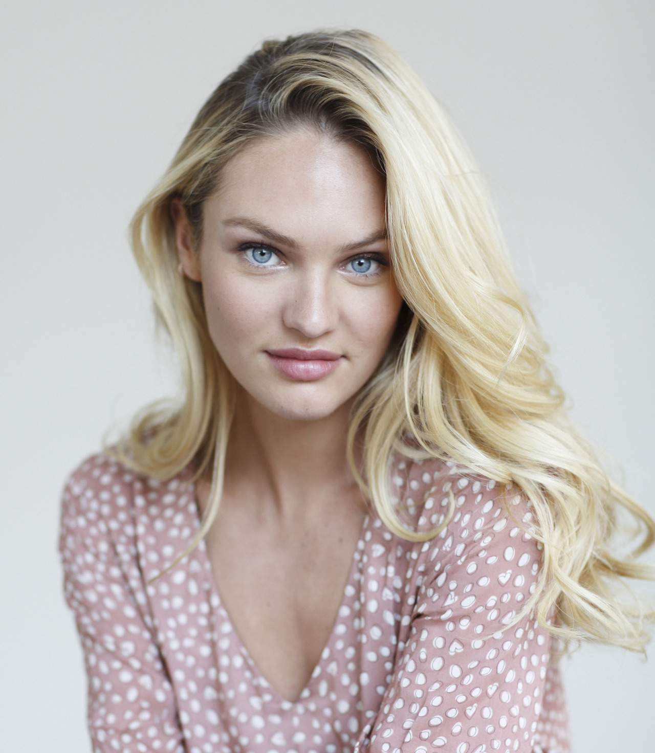 Candice Swanepoel photo 3784 of 8050 pics, wallpaper - photo #542576 ...