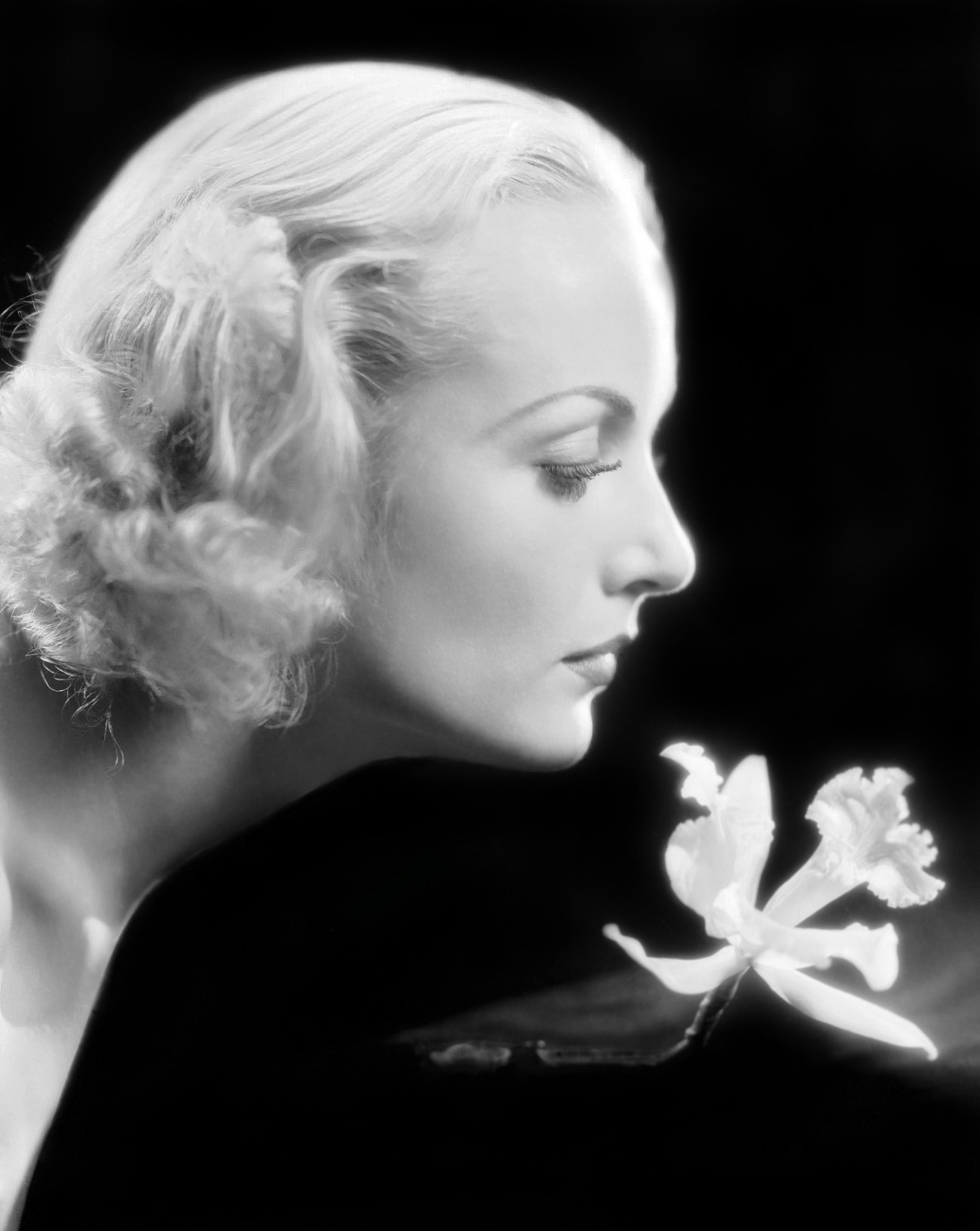 Carole Lombard glamour