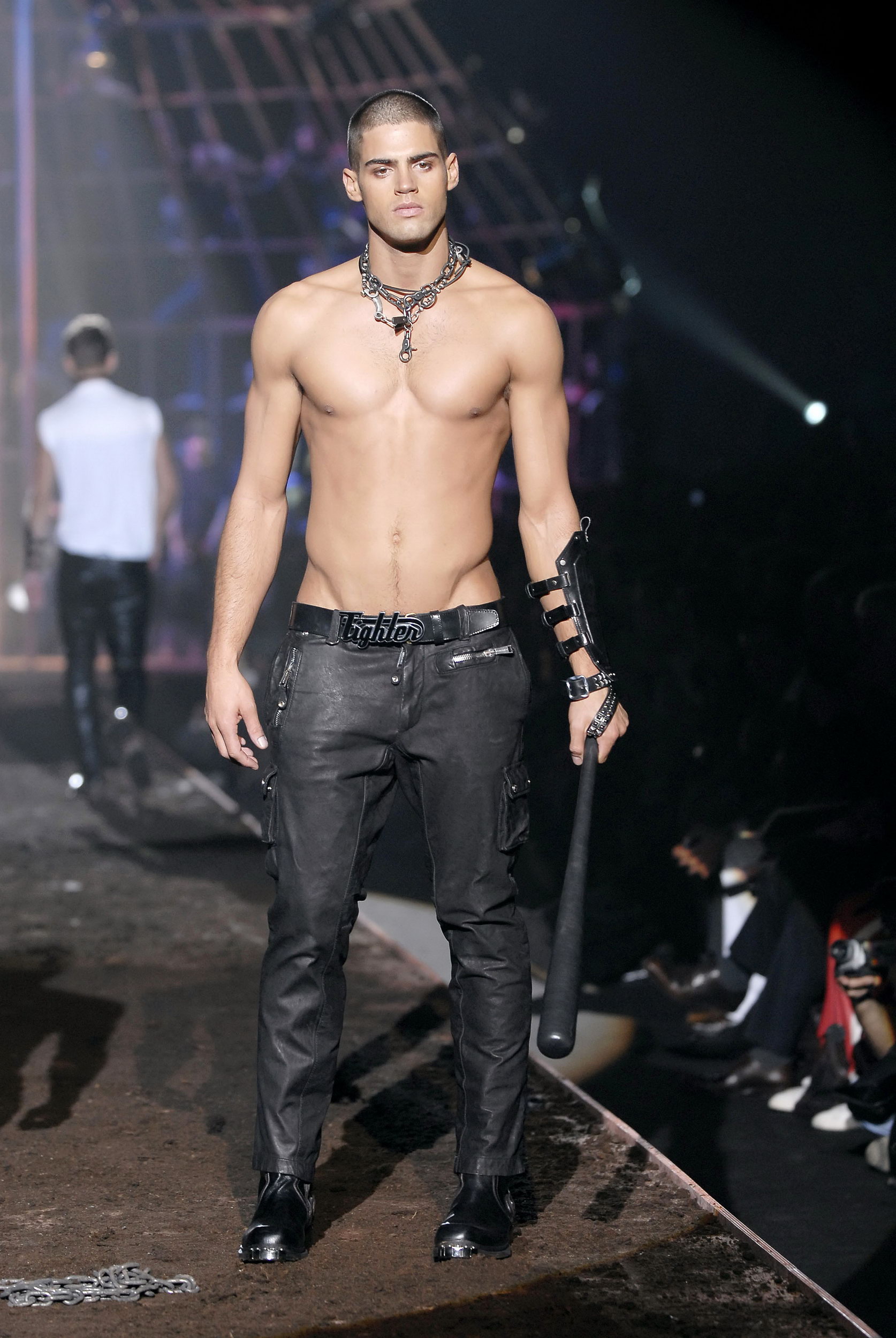 Dsquared model 767#