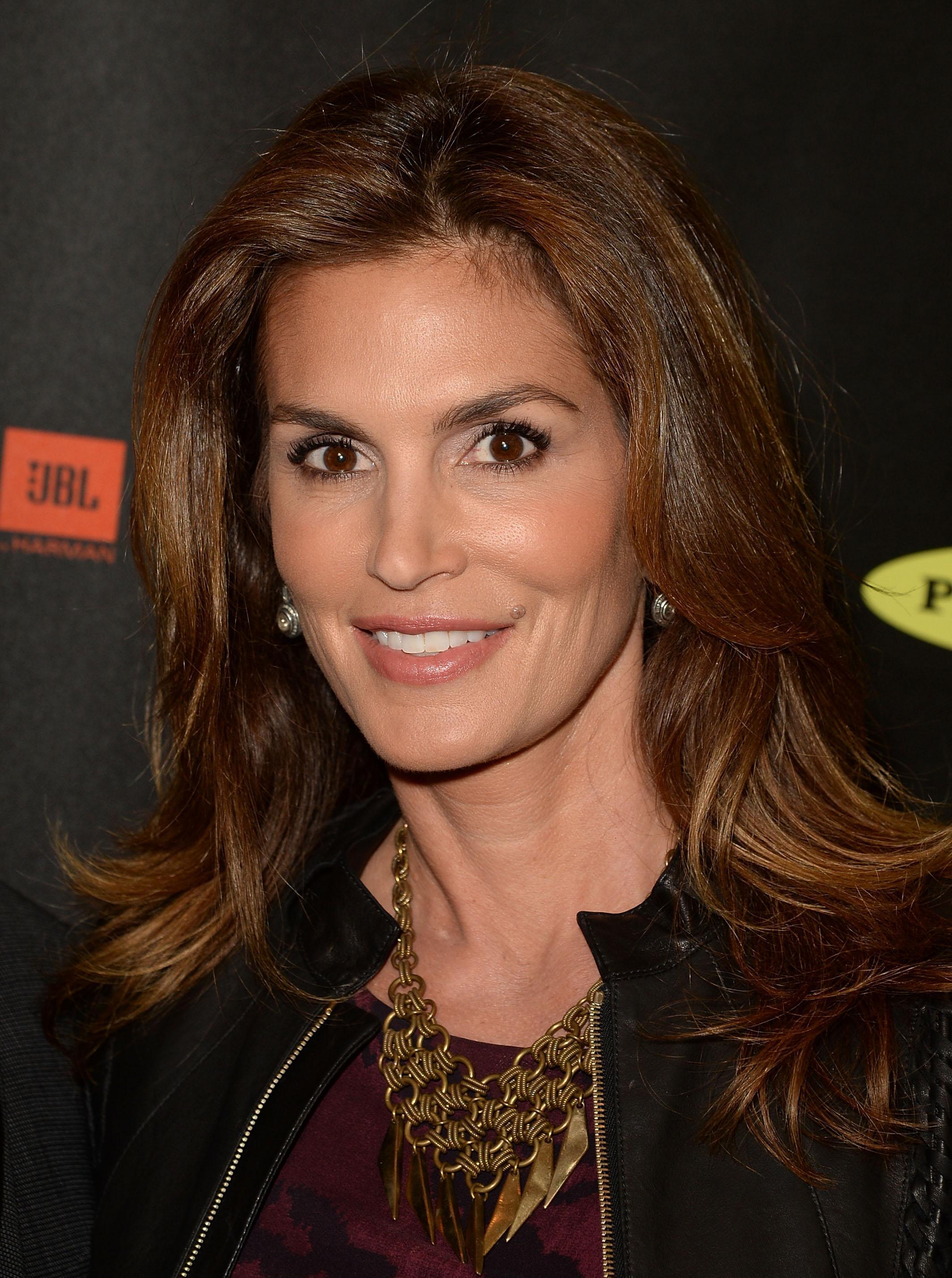 Cindy Crawford photo 963 of 1282 pics, wallpaper - photo #704276 ...