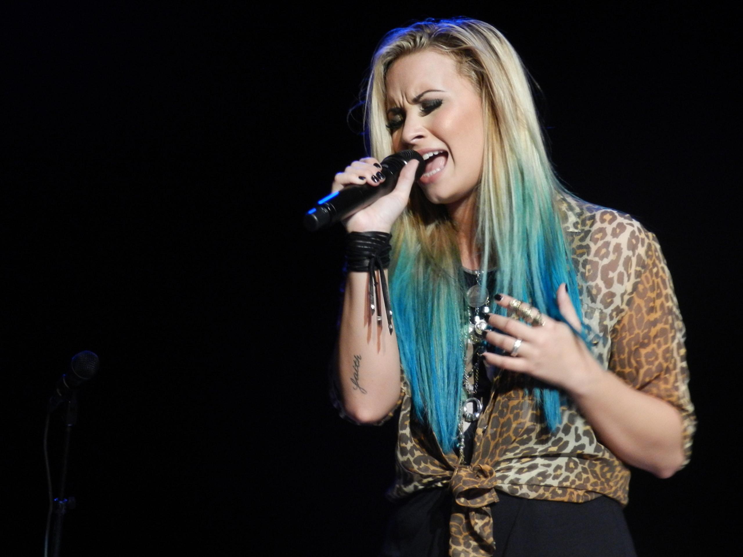 Demi Lovato photo 2476 of 4696 pics, wallpaper - photo #522090 - ThePlace2