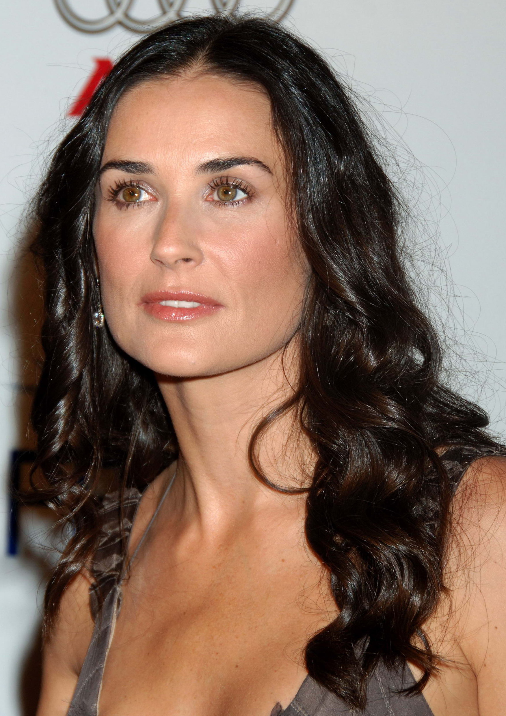 Demi Moore Photo 73 Of 742 Pics, Wallpaper - Photo #77235 - Theplace2