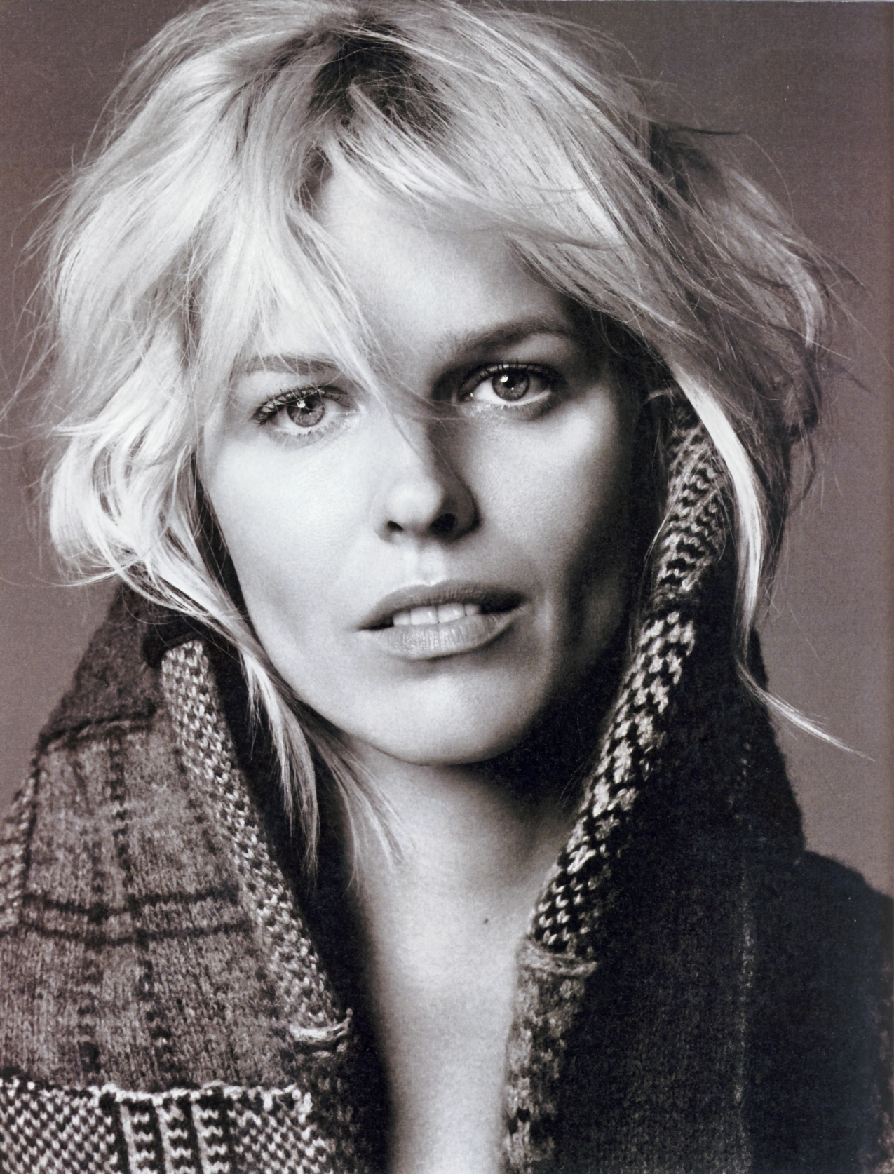 Eva Herzigova photo 228 of 705 pics, wallpaper - photo #182556 - ThePlace2