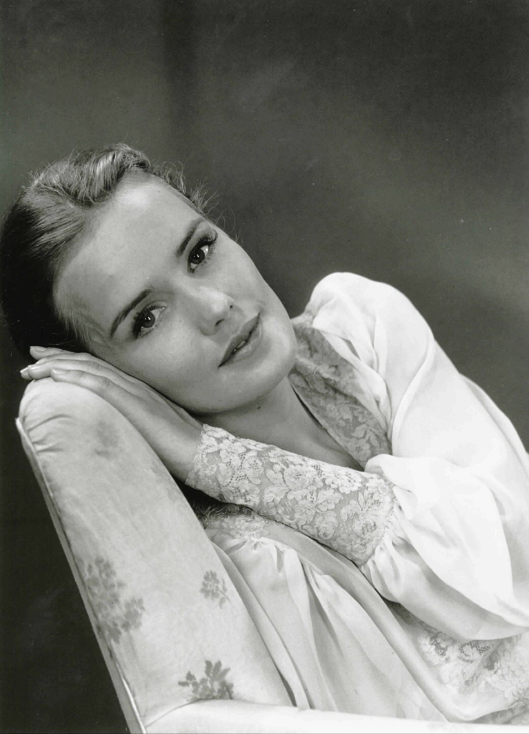 Frances Farmer photo gallery - 26 high quality pics of Frances Farmer ...