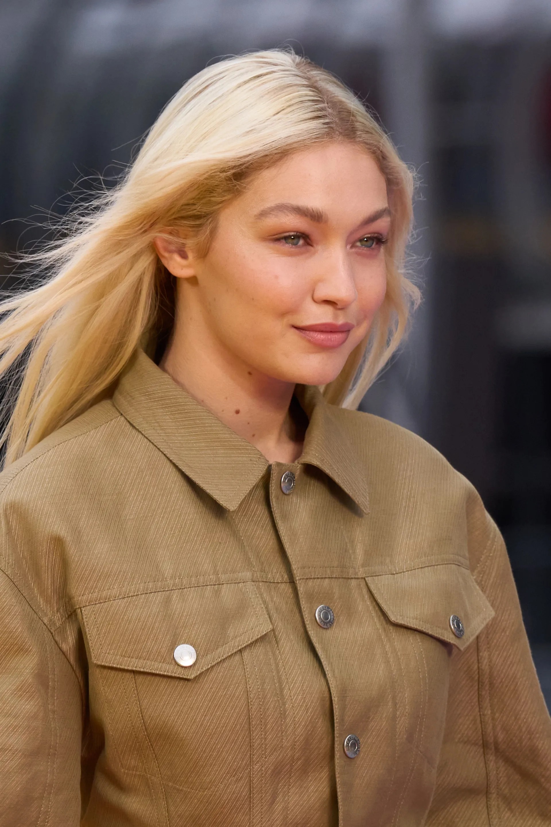 Gigi Hadid photo 4073 of 4186 pics, wallpaper photo 1312470 ThePlace2