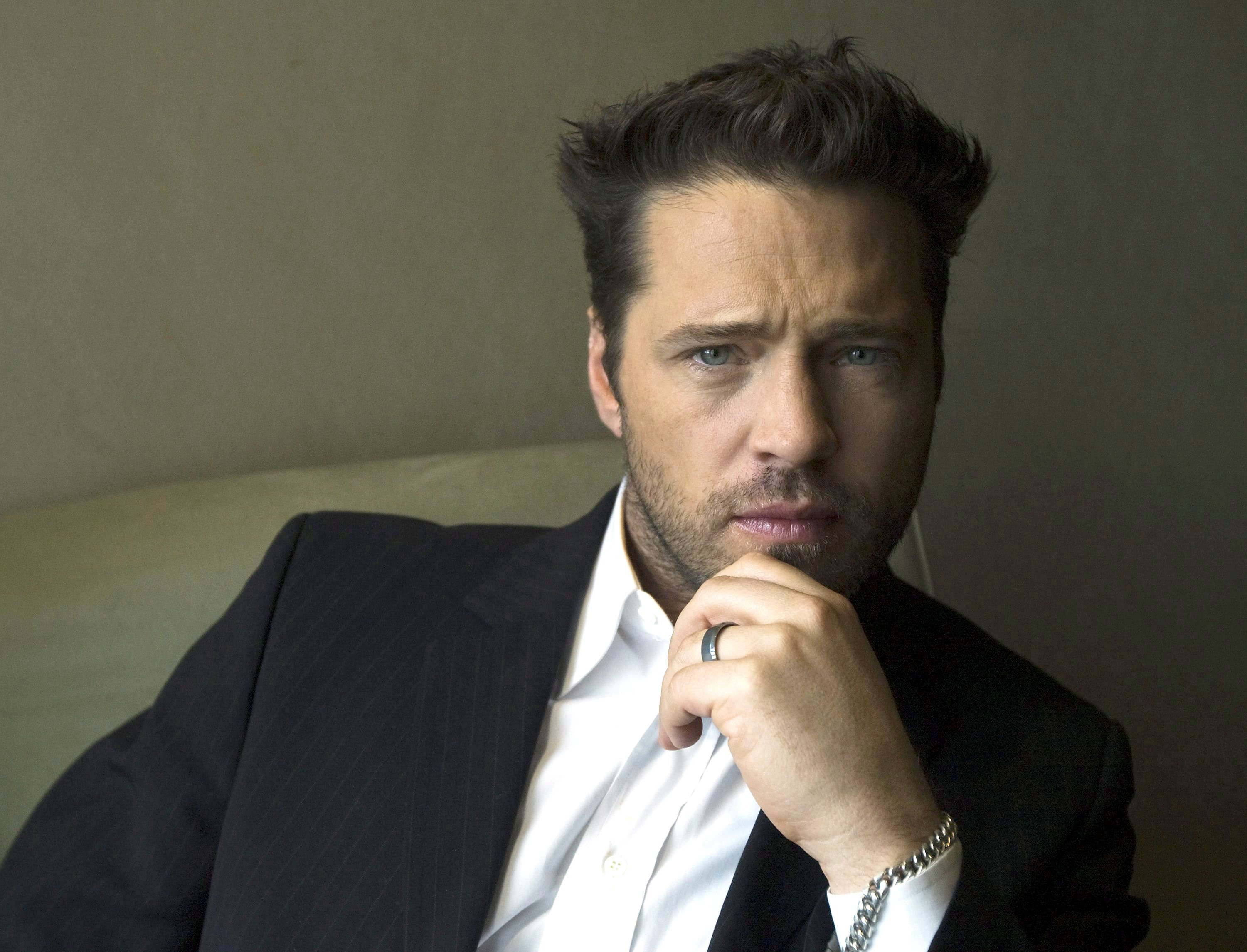 Next photo of Jason Priestley