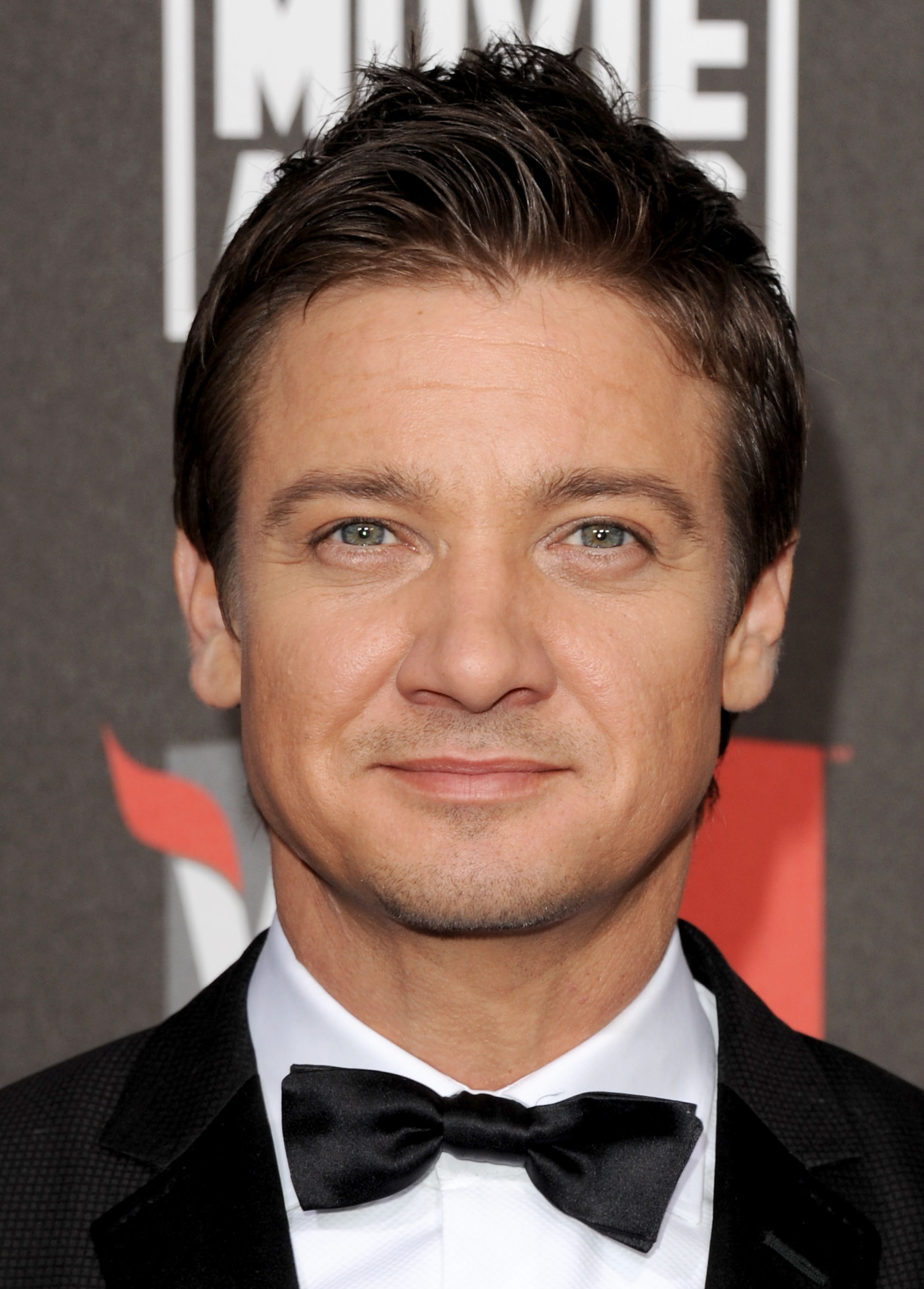 Jeremy Renner photo 1075 of 1779 pics, wallpaper - photo #593367 ...