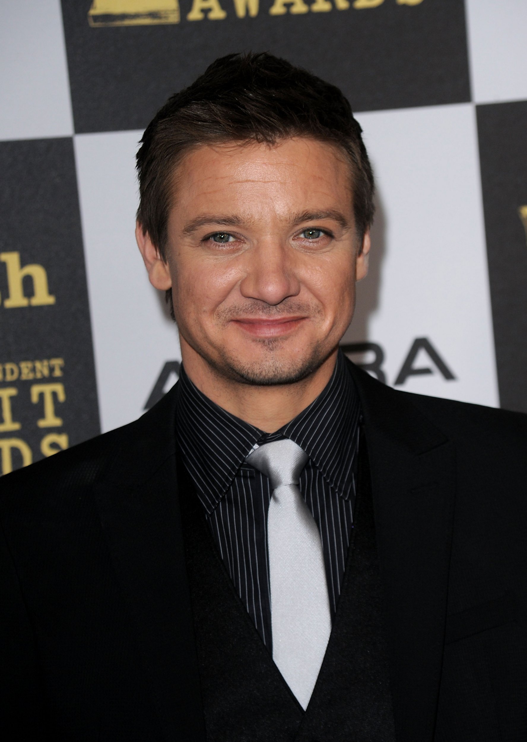 Jeremy Renner photo 135 of 1779 pics, wallpaper - photo #331331 - ThePlace2