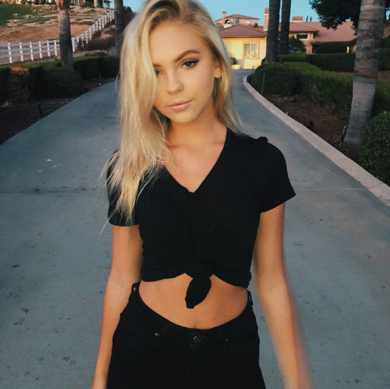 Jordyn Jones Images