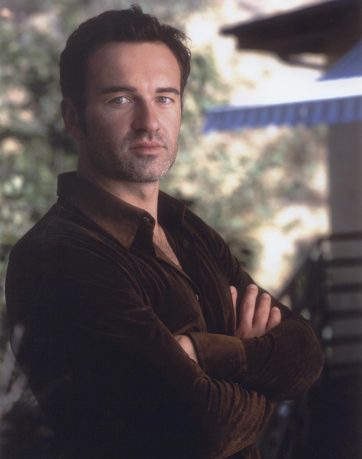 Julian McMahon photo 23 of 82 pics, wallpaper - photo #48223 - ThePlace2