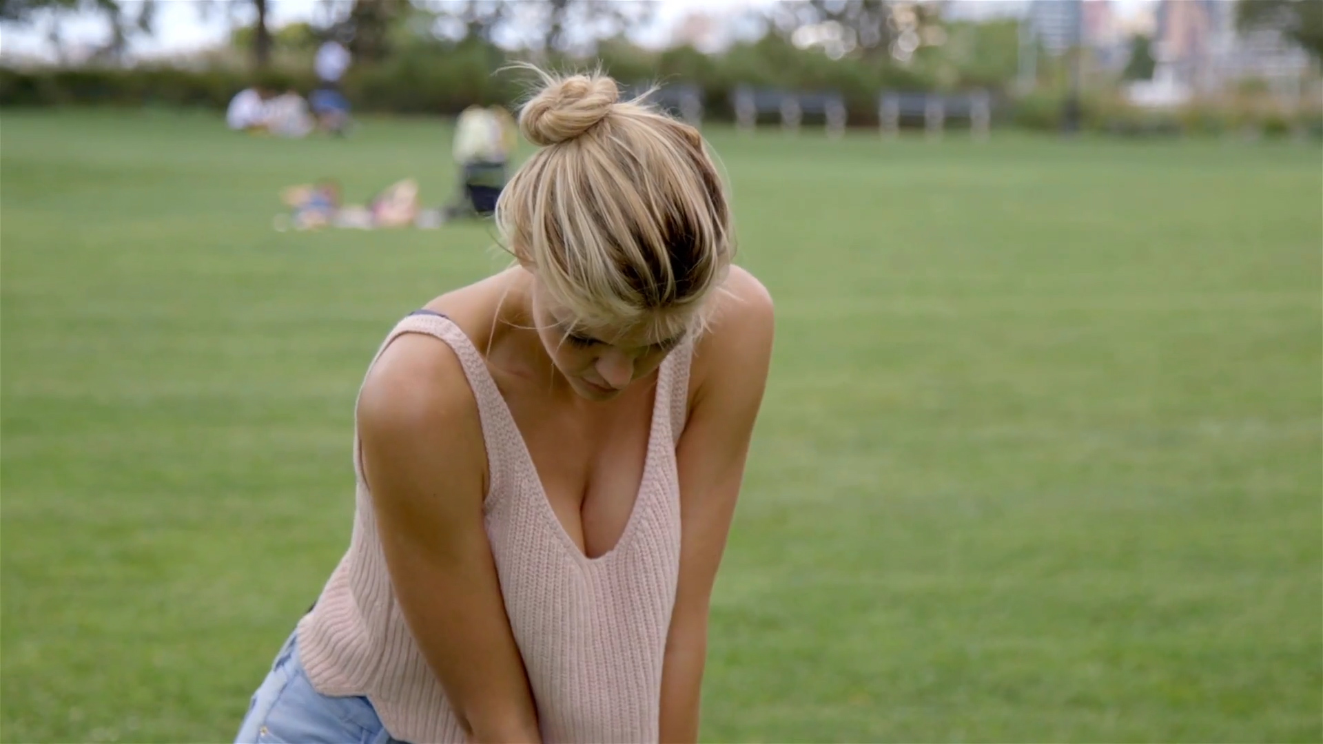 Downblouse bouncing