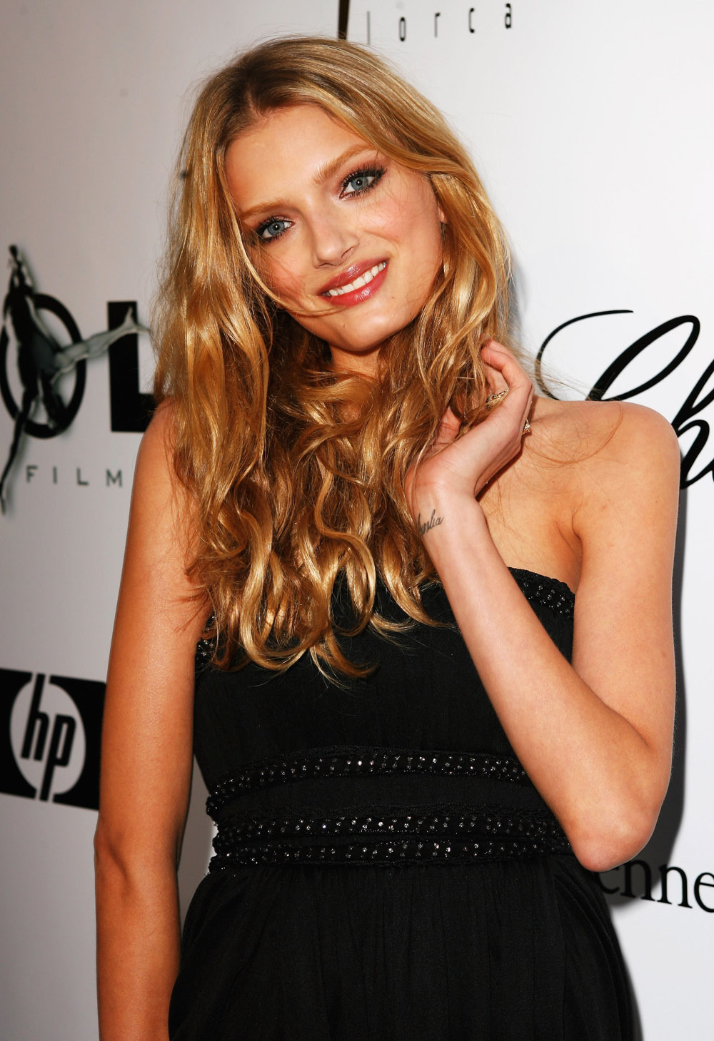 Lily Donaldson photo 209 of 904 pics, wallpaper - photo #207071 - ThePlace2