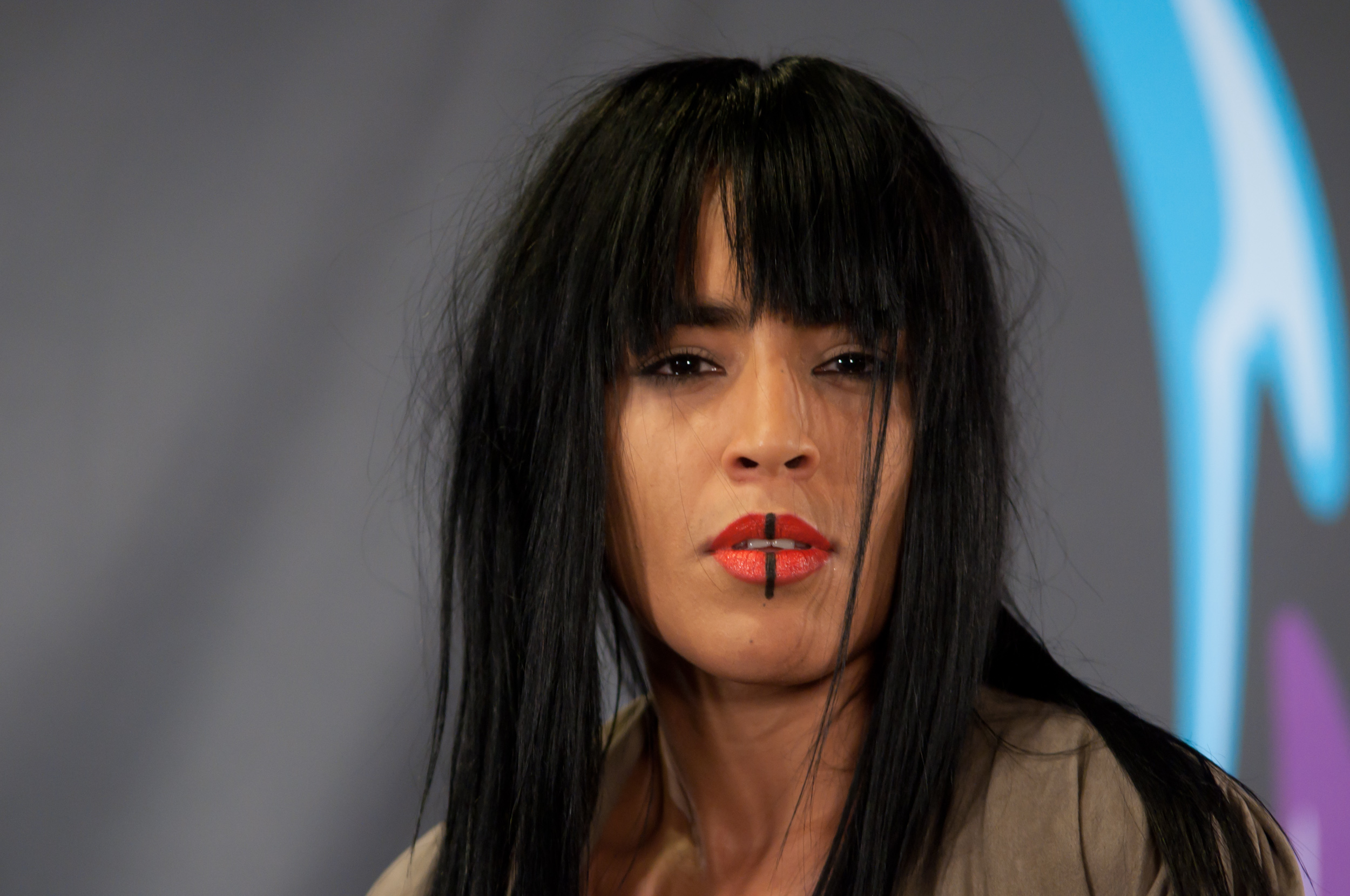 Лорин зинеб нока. Loreen Евровидение 2012. Loreen певица. Шведская певица Лорин. Лорин Евровидение 2012.