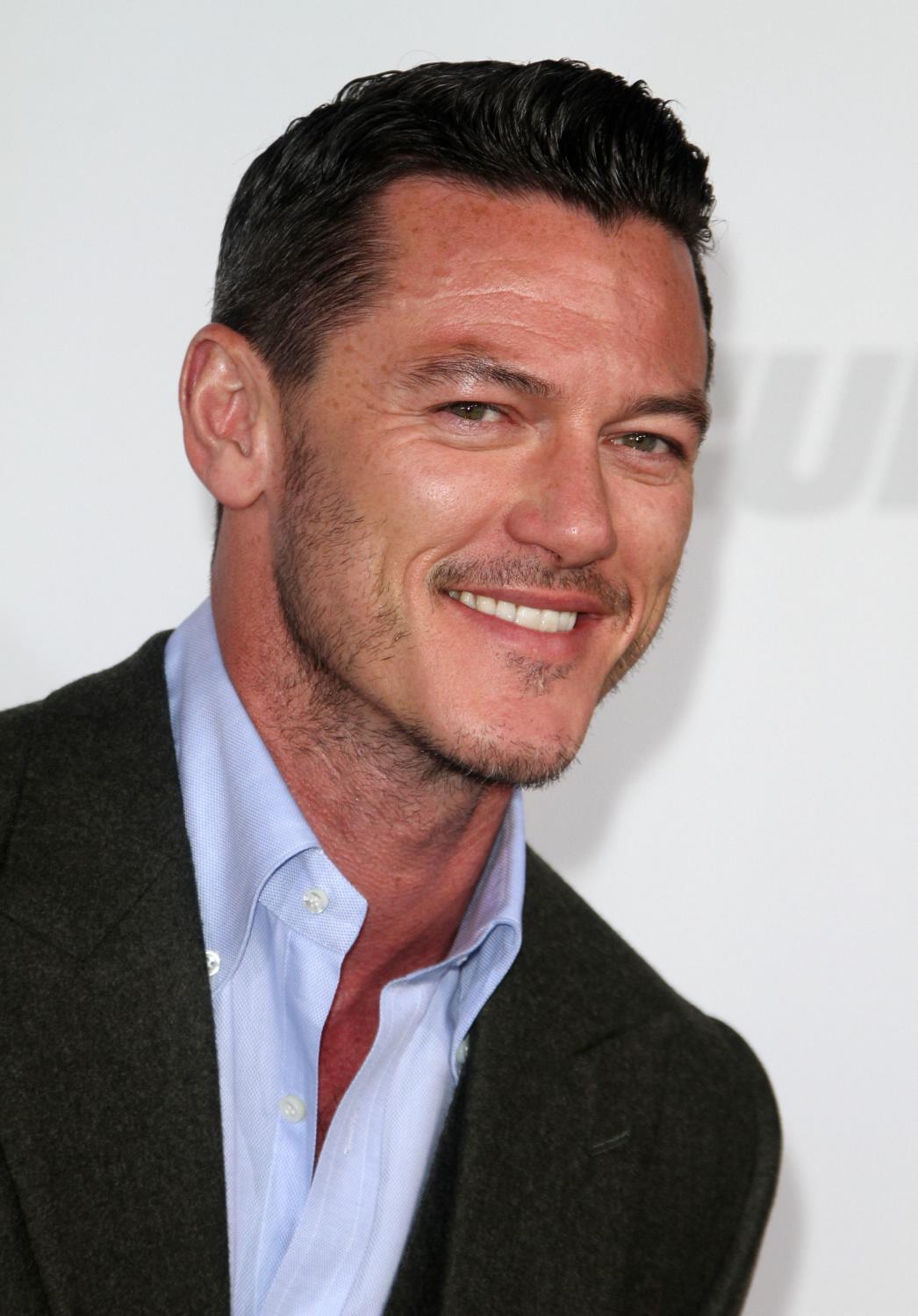 Luke Evans photo 730 of 1191 pics, wallpaper - photo #768027 - ThePlace2