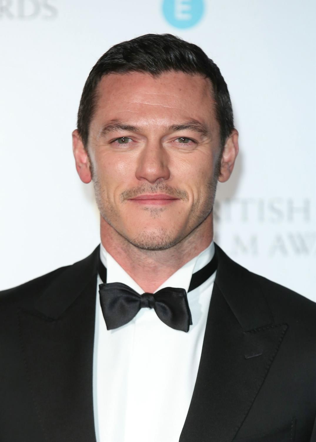 Luke Evans photo 700 of 1191 pics, wallpaper - photo #758881 - ThePlace2