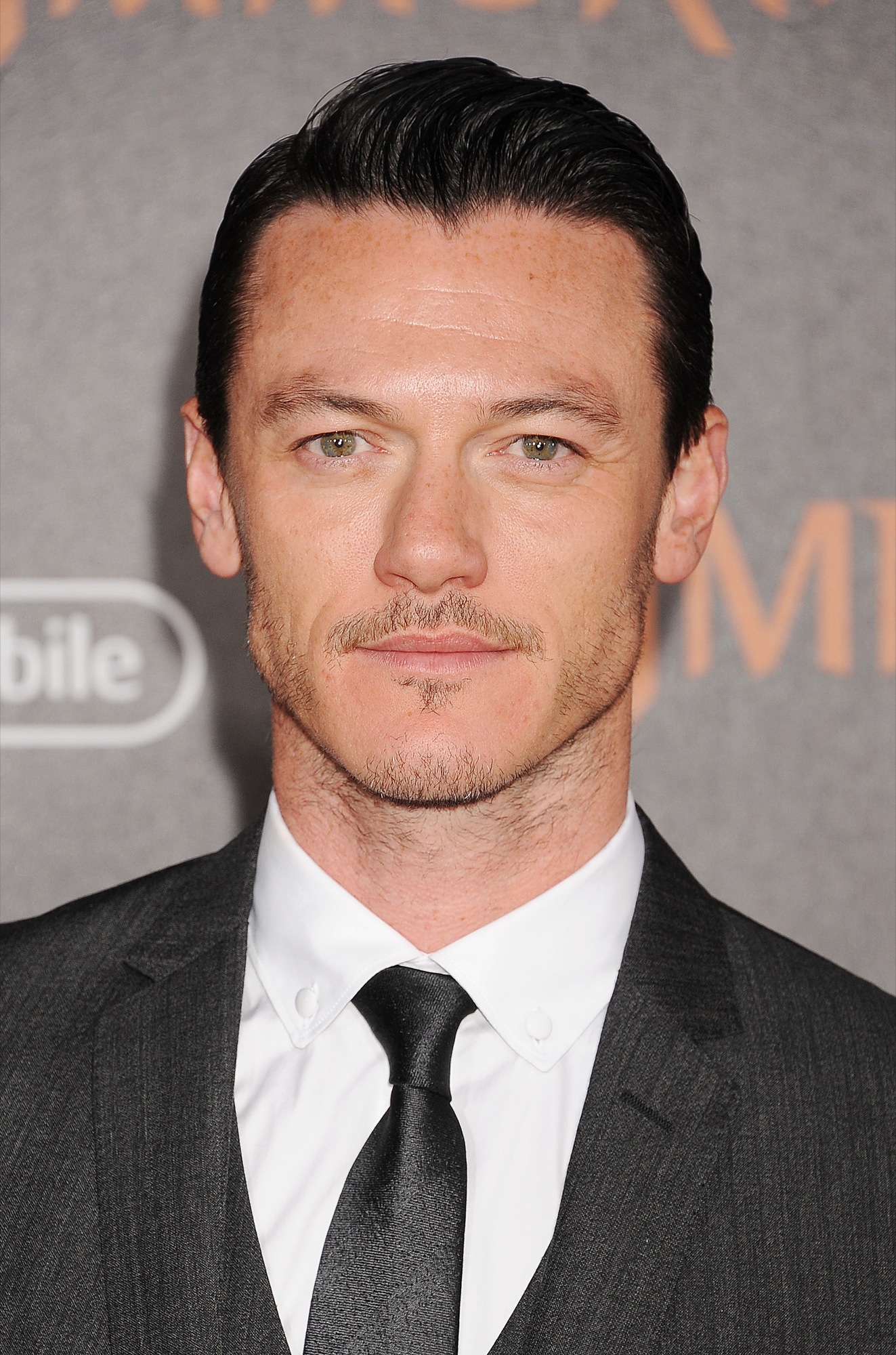 Luke Evans photo 126 of 1147 pics, wallpaper - photo #701112 - ThePlace2