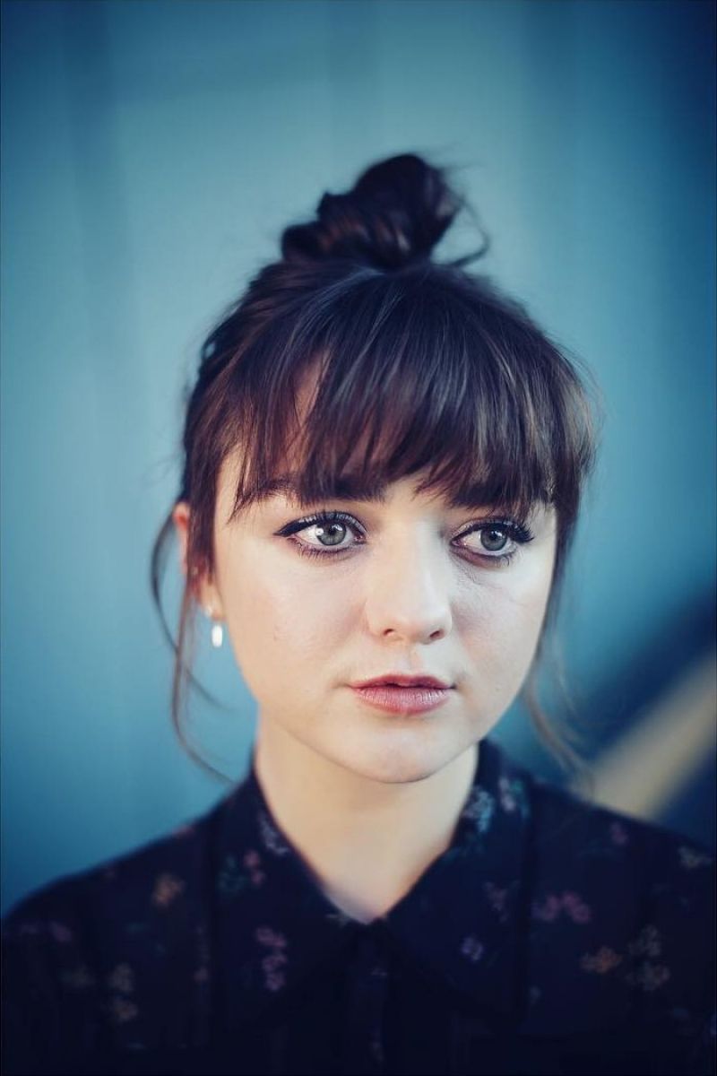 Next photo of Maisie Williams