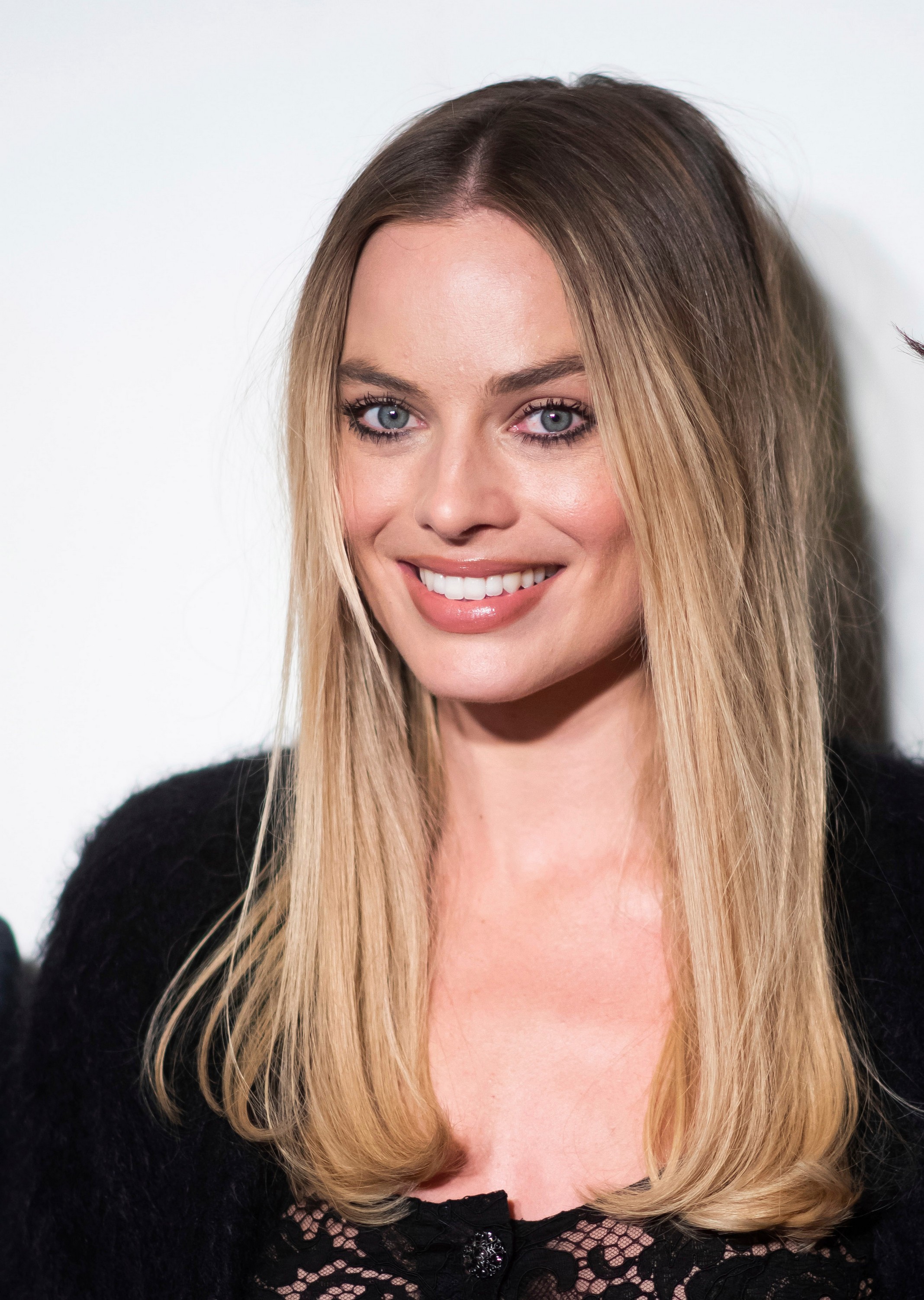 Margot Robbie photo 1880 of 3828 pics, wallpaper - photo #1132978 ...