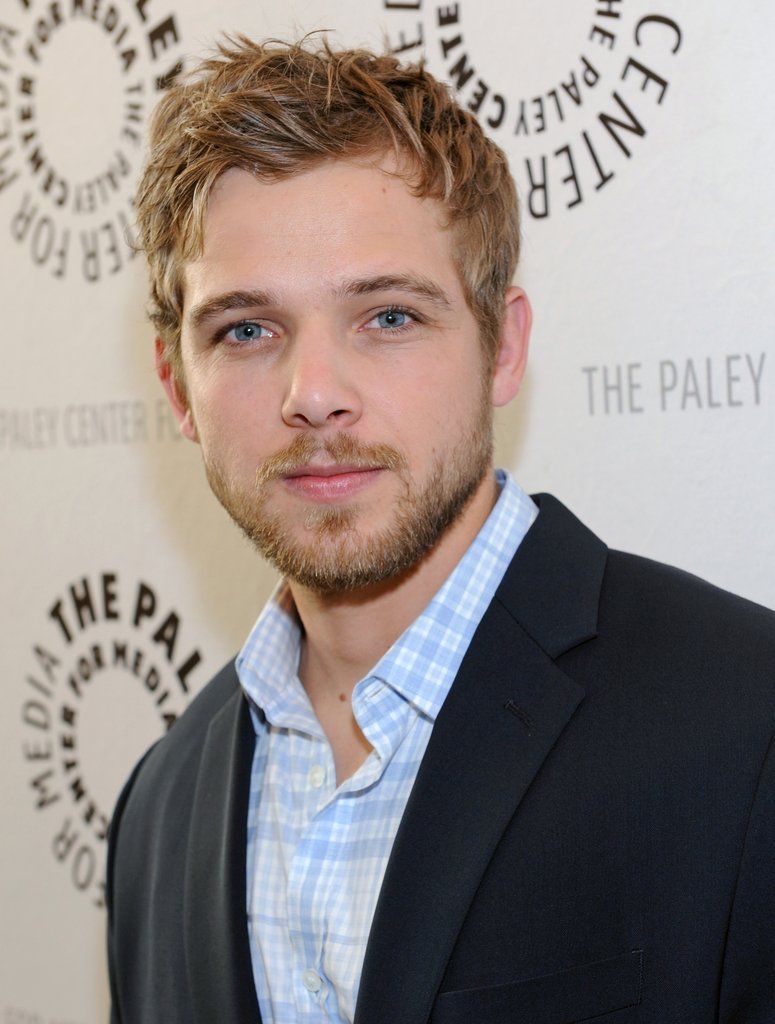 Max Thieriot photo gallery - page #8 | ThePlace