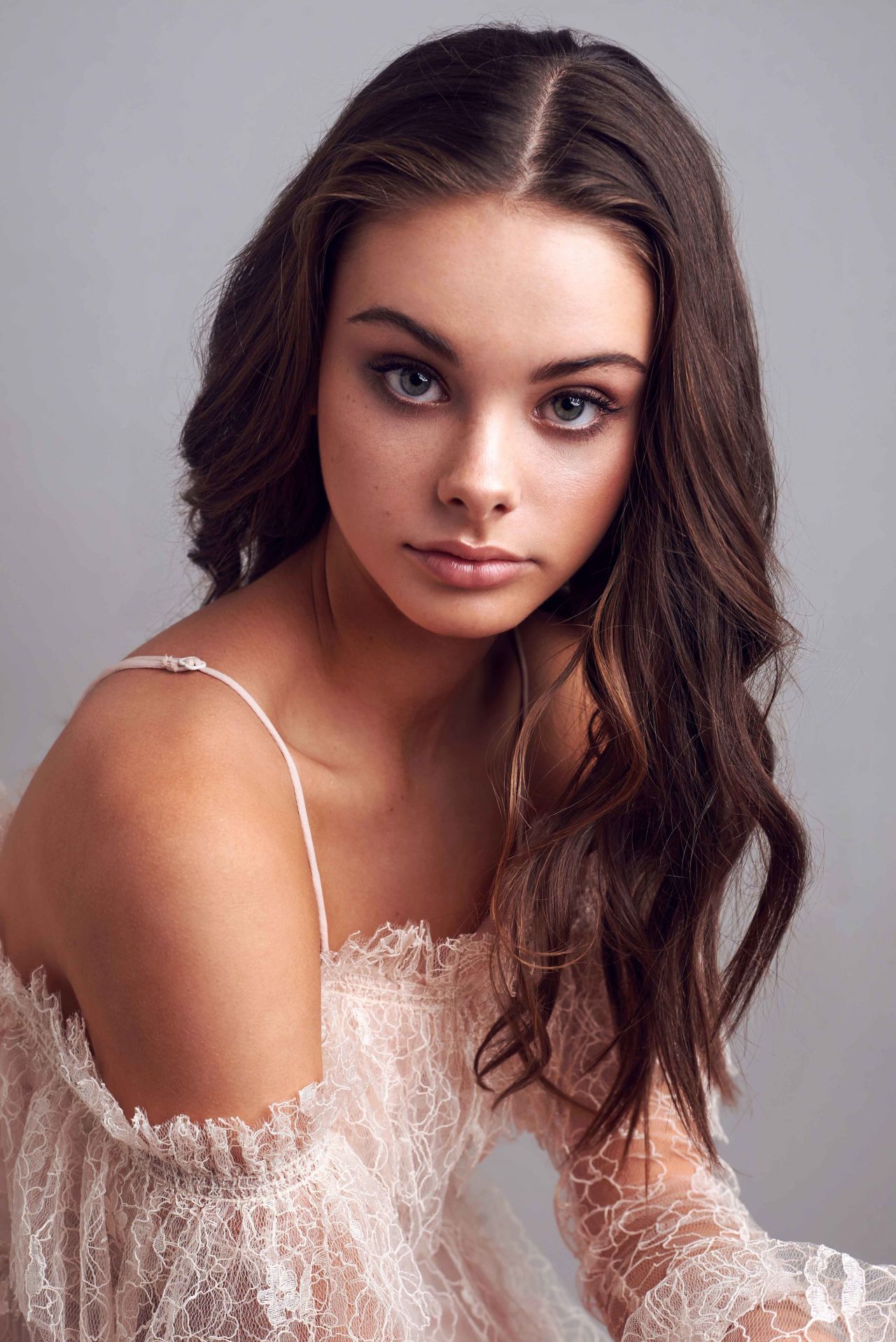 Meika Woollard photo 38 of 0 pics, wallpaper - photo #1063814 - ThePlace2