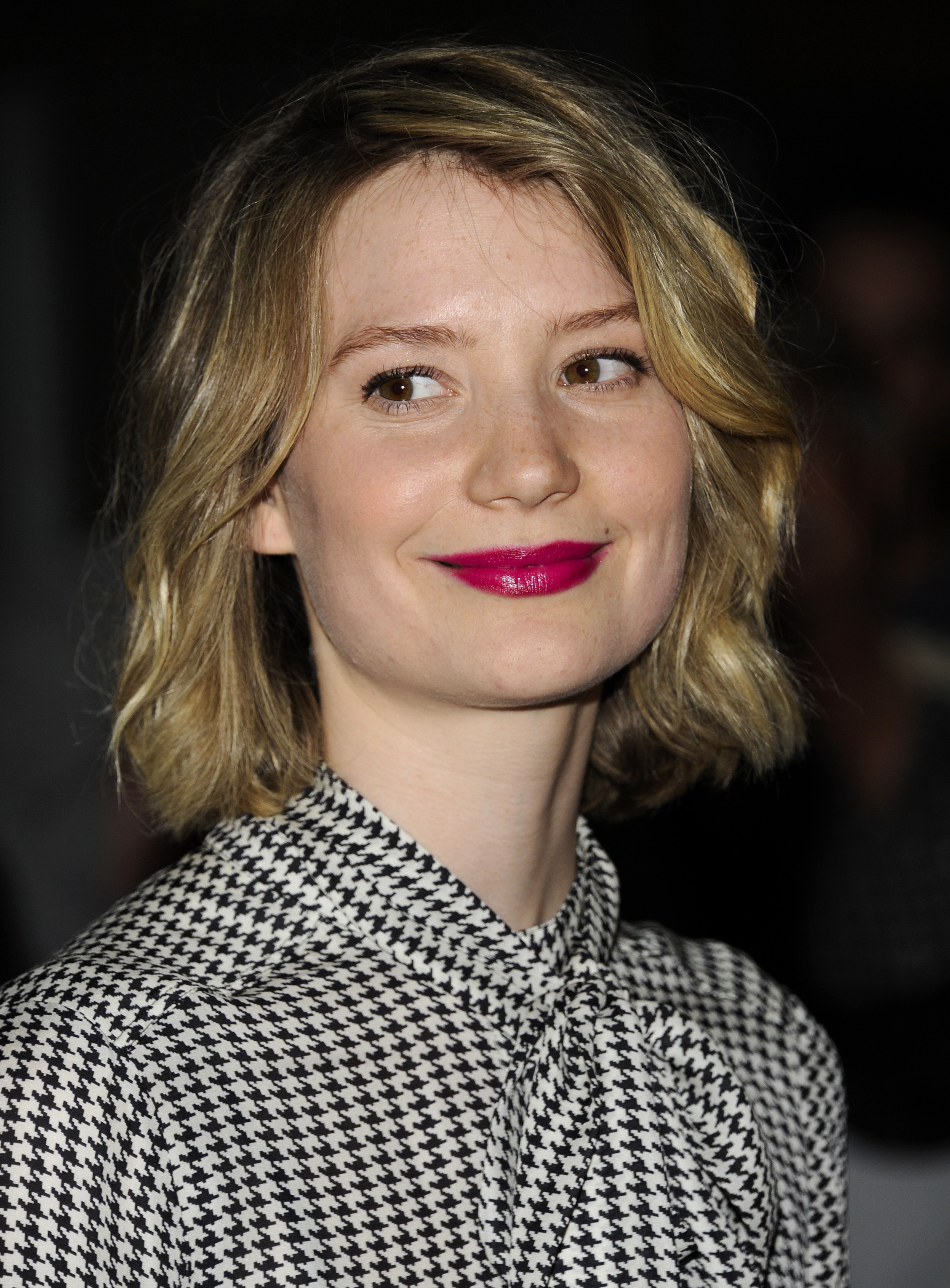 Mia Wasikowska photo 138 of 340 pics, wallpaper - photo #460577 - ThePlace2