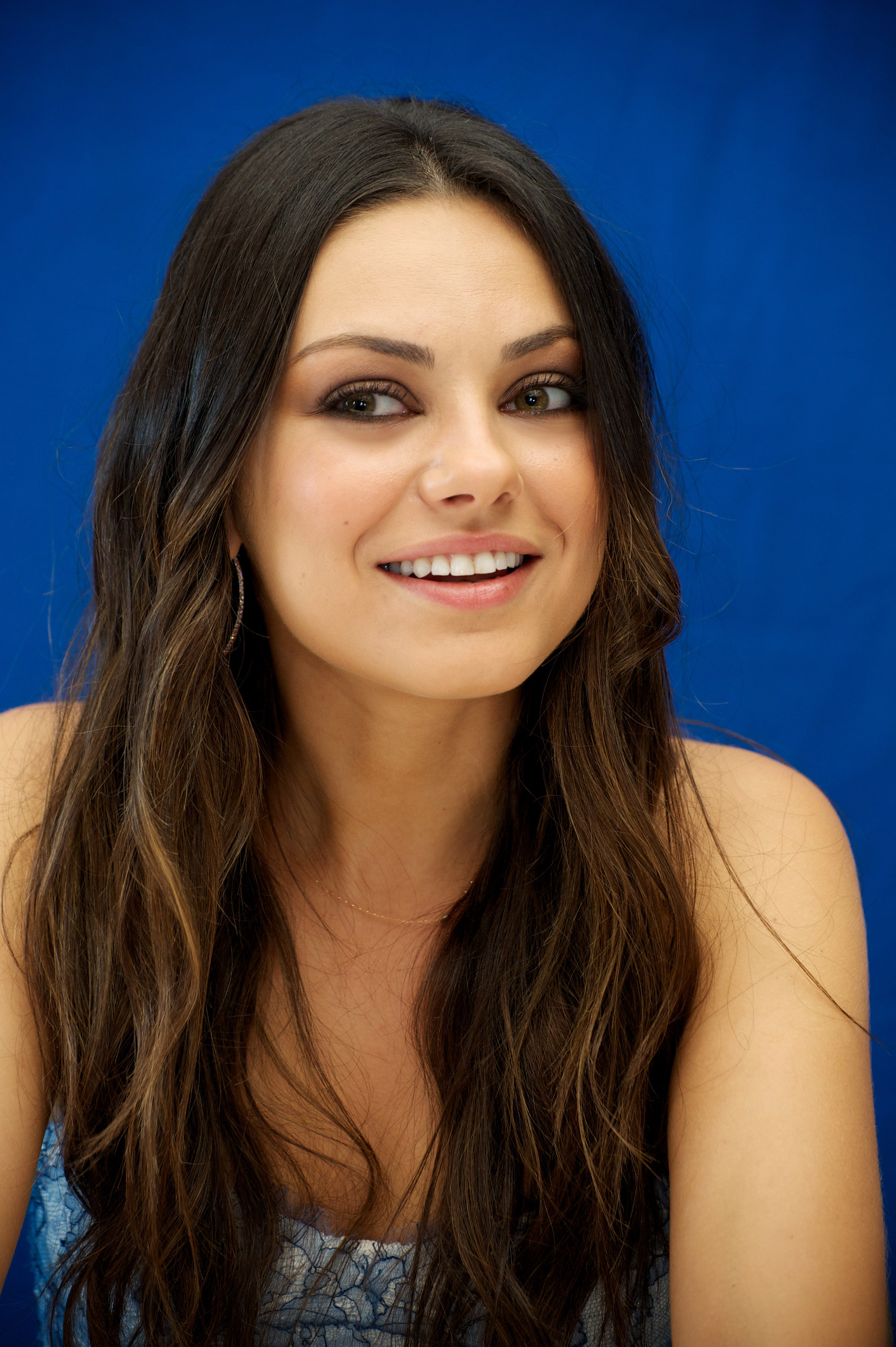 Mila Kunis photo 310 of 1152 pics, wallpaper - photo #395502 - ThePlace2